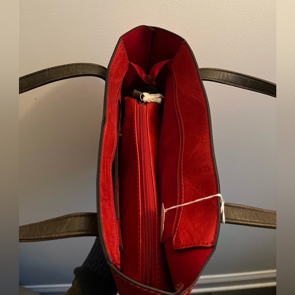 Red leather shoulder bag - Picture 7 of 7